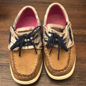 Girl sperry used